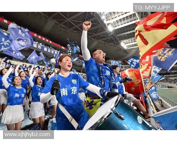 中国足球解说的魅力与挑战：如何提升观众的观赛体验与理解能力